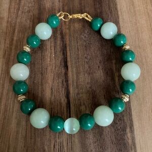 Handmade Elegant Green Beaded Bracelet